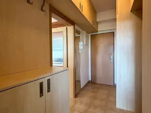 Pronájem bytu 2+kk, Jesenice, V Roháči I., 50 m2