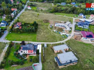 Prodej pozemku pro bydlení, Unhošť, 2025 m2