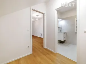 Prodej bytu 1+kk, Praha - Zbraslav, Elišky Přemyslovny, 32 m2