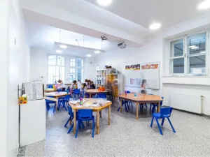 Pronájem kanceláře, Praha - Podolí, Podolská, 500 m2