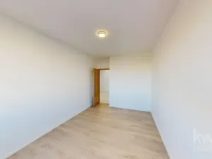 Pronájem bytu 3+kk, Praha - Modřany, Plevenská, 64 m2
