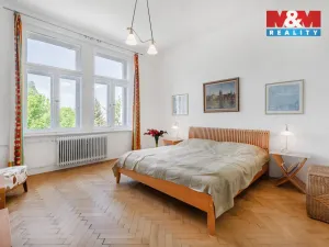 Prodej obchodního prostoru, Česká Kamenice, Lipová, 1225 m2