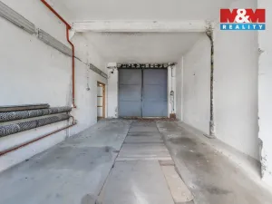 Prodej obchodního prostoru, Česká Kamenice, Lipová, 1225 m2