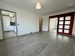 Pronájem bytu 2+1, Hrušovany u Brna, Komenského, 51 m2