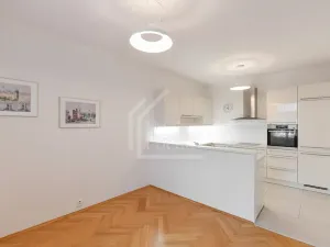 Pronájem bytu 4+1, Praha - Vinohrady, Belgická, 120 m2