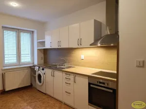 Pronájem bytu 2+1, Hulín, Sokolská, 57 m2