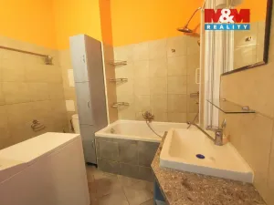 Pronájem bytu 2+kk, Hradec Králové - Kukleny, Pražská třída, 70 m2