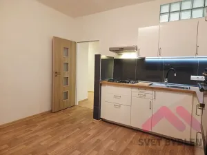 Pronájem bytu 2+1, Praha - Žižkov, Ambrožova, 82 m2