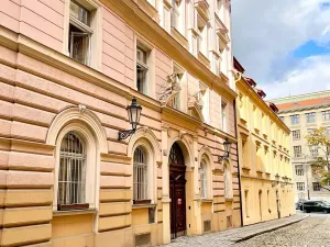 Pronájem bytu 2+1, Praha - Nové Město, Helmova, 71 m2