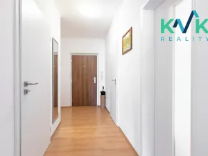 Prodej bytu 1+1, Karlovy Vary, Spálená, 46 m2