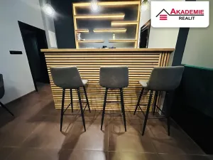 Pronájem obchodního prostoru, Brno, Purkyňova, 51 m2