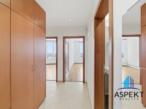 Pronájem bytu 2+kk, Praha - Stodůlky, Tlumačovská, 58 m2