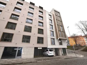 Pronájem bytu 1+kk, Praha - Vršovice, Krymská, 34 m2