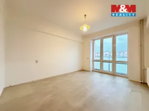 Pronájem bytu 2+1, Ostrava - Poruba, Hlavní třída, 66 m2