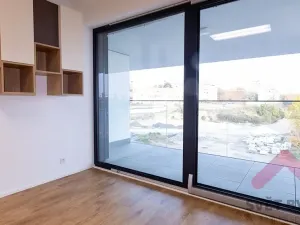 Pronájem bytu 1+kk, Praha - Žižkov, Šrámkové, 34 m2
