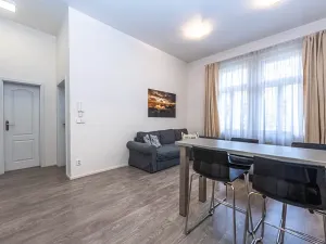 Prodej bytu 2+kk, Praha, Lucemburská, 51 m2