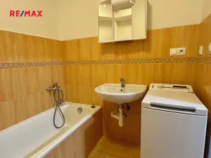 Pronájem bytu 2+1, Praha - Vokovice, Na dlouhém lánu, 42 m2