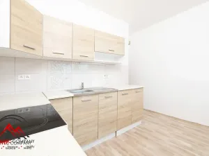 Pronájem bytu 2+1, Vrbno pod Pradědem, nám. Sv. Michala, 59 m2