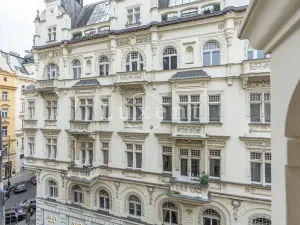 Pronájem kanceláře, Praha - Josefov, Pařížská, 138 m2