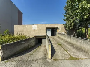 Pronájem garáže, Plzeň, Brožíkova, 15 m2