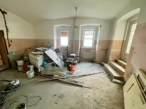 Prodej rodinného domu, Libochovany, 250 m2