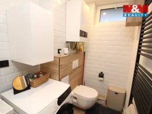 Pronájem bytu 2+1, Měšice, Revoluční, 42 m2