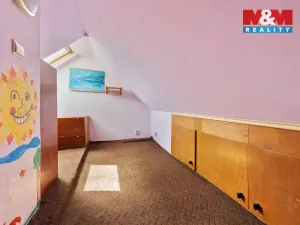 Pronájem bytu 2+1, Děčín - Děčín II-Nové Město, Lužická, 71 m2