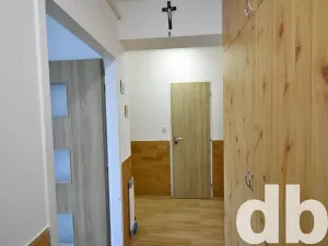 Pronájem bytu 2+1, Karlovy Vary, Stará Kysibelská, 61 m2