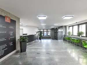 Pronájem kanceláře, Praha - Hradčany, Milady Horákové, 39 m2