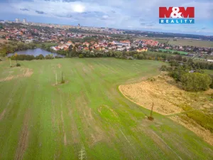 Prodej pole, Praha - Šeberov, 2421 m2
