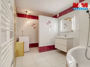 Prodej rodinného domu, Lnáře, 205 m2