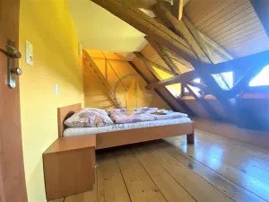 Pronájem ubytování, Troskovice, 800 m2