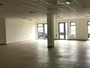 Pronájem obchodního prostoru, Klecany, V Honech, 200 m2