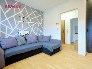 Pronájem bytu 2+1, Tlučná, V Rybníčkách, 43 m2