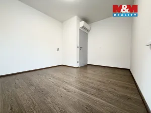 Pronájem bytu 4+kk, Měchenice, Hlavní, 71 m2