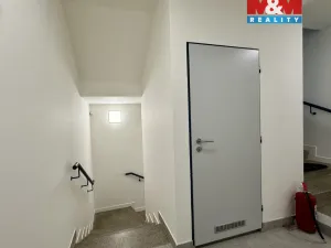 Pronájem bytu 4+kk, Měchenice, Hlavní, 71 m2