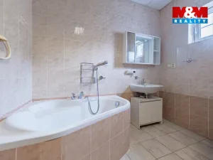 Pronájem bytu 3+1, Praha - Troja, Písečná, 58 m2