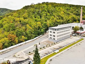 Prodej komerční nemovitosti, Adamov, Mírová, 2380 m2