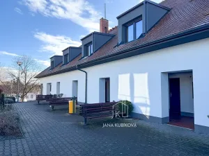 Pronájem bytu 1+kk, Vacenovice, Na Dědině, 31 m2