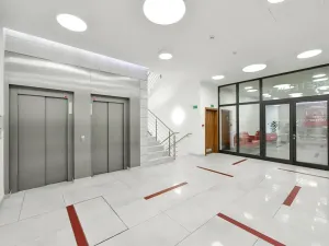 Pronájem kanceláře, Praha - Karlín, Thámova, 396 m2