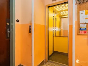 Pronájem bytu 1+kk, Praha - Vinohrady, Hradecká, 26 m2