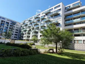 Pronájem bytu 2+kk, Praha - Holešovice, Poupětova, 51 m2