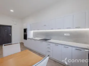 Prodej bytu 2+kk, Přerov - Přerov I-Město, Husova, 40 m2