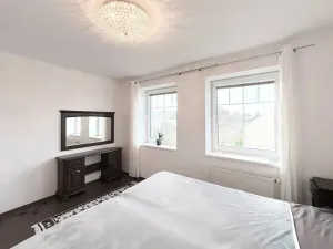 Prodej bytu 2+1, Praha - Dolní Počernice, Národních hrdinů, 75 m2