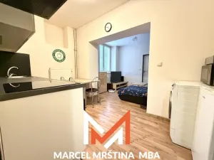 Pronájem bytu 2+kk, Náchod, Borská, 37 m2