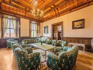 Pronájem komerční nemovitosti, Mirošov, náměstí Míru, 1364 m2