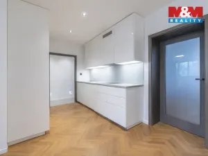 Pronájem bytu 3+kk, Poděbrady - Poděbrady II, nám. T.G.Masaryka, 76 m2