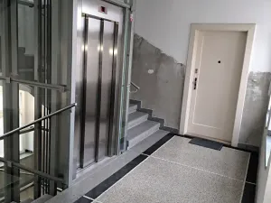 Pronájem bytu 2+kk, Praha - Nové Město, Vyšehradská, 43 m2