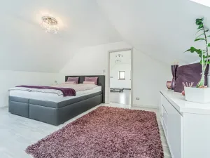 Prodej vícegeneračního domu, Praha - Dolní Počernice, Bakurinova, 395 m2