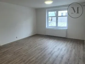 Pronájem bytu 2+kk, České Budějovice, Novohradská, 50 m2